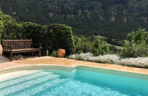 Vesseaux Bed & Breakfast | Villa Câline chambres d'hôtes