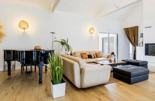 La Turballe House | Villa d'Exception avec Piscine, Spa et Salle de Cinéma à 50m de la Plage, Capacité 14 pers. - FR-1-306-1275