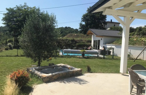 Vesseaux House | Villa de 200 m², Nichée au Cœur de l Ardèche Avec sa Piscine Privée