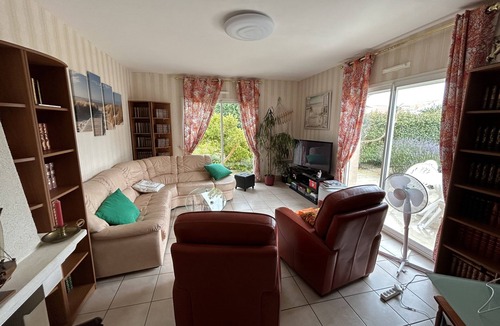 Olonne-sur-Mer Villa | Villa de Charme à 2 kms de la Plage, Conviviale, Idéale en Famille ou Entre Amis