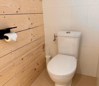 La Demie Villa | Villa des Vignes Sleeps 12 avec Jacuzzi