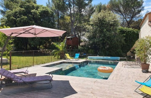 Saint-Didier Villa | Villa Familial Avec Piscine Climatisée