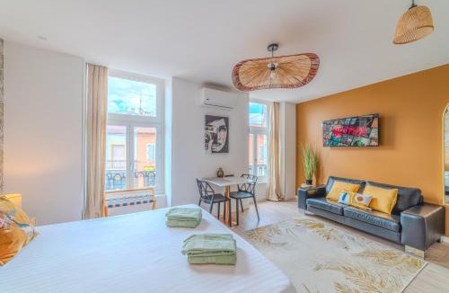 Roanne Apartment | Villa Floréa 6-8p - 3 salles de bains 4ch Parking