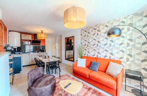 Roanne Apartment | Villa Floréa 6-8p - 3 salles de bains 4ch Parking