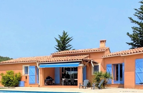 Les Arcs-sur-Argens Villa | Villa in the Var on the Côte d'Azur with a private pool, absolute tranquility in Provence – Secure parking