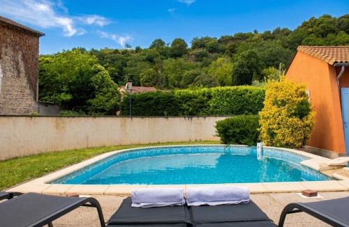 La Celle-sous-Gouzon Villa | Villa L'Oasis du Rhône & Piscine privée
