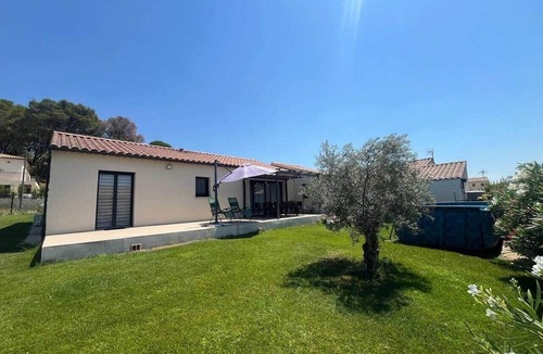 Bollene Villa | Villa La Belle Étape – Garden, Pool, AC & Barbecue