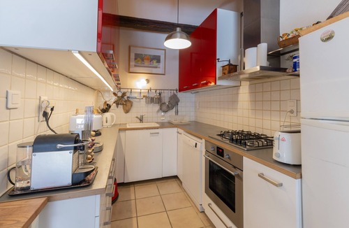 Lagorce Villa | Villa 'Le Lion D'Or' with Private Terrace, Private Garden and Wi-Fi