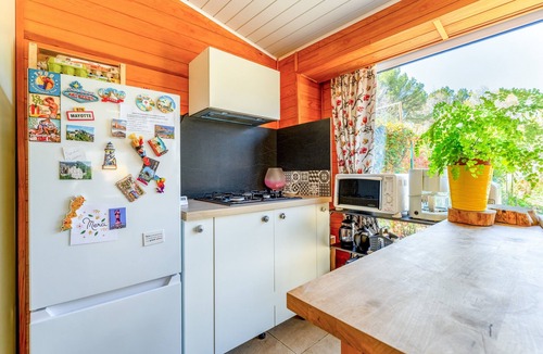 Faucon Villa | Villa "Les Cerisiers": Mountain View, Private Terrace, Wi-Fi
