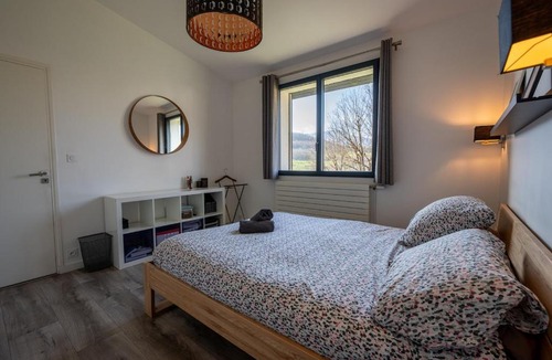 Brie-et-Angonnes Villa | Villa Luxe