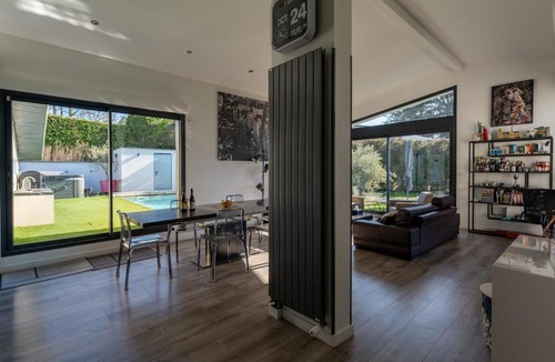Brie-et-Angonnes Villa | Villa Luxe