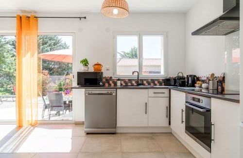 Mormoiron Villa | Villa Maria - Piscine - Parking- WIFI- Proche Ventoux - Ideal Cyclistes
