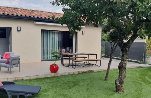 Carpentras House | Villa Npda