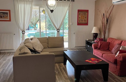 Rousset Villa | Villa on a wooded plot between vineyards and pines with private swimming pool