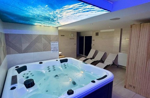 Dettwiller Villa | Villa Privée 230m2, Piscine-Spa- Salle de Jeux 35min Train Strasbourg