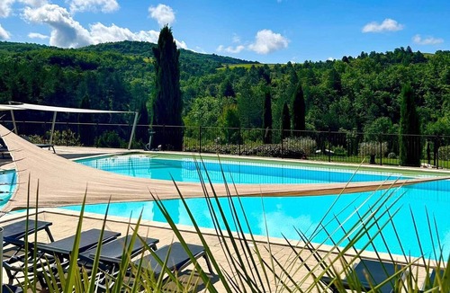 Saint-Maurice-dʼArdeche Villa | Villa Sémillon - private terrace and garden