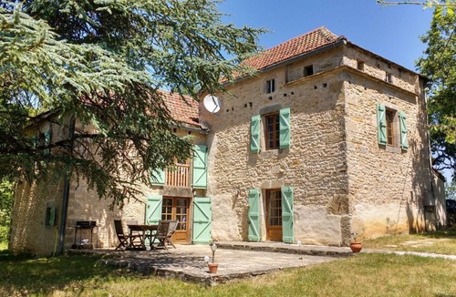 Villeneuve d'Aveyron Villa | Villa (sleeps 6), private pool, gardens surrounded by countryside and woodland
