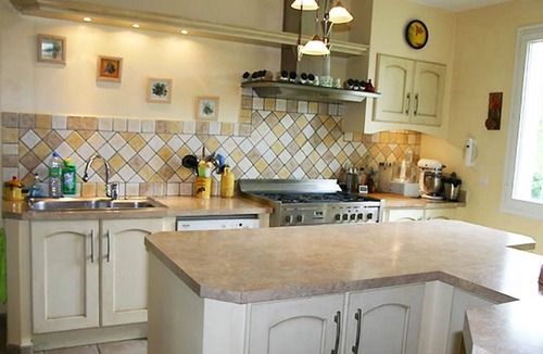 Bedoin House | Villa with beautiful view of Mont Ventoux, 2 km from the center of Bédoin.