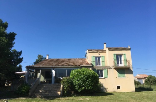 Bedoin House | Villa with beautiful view of Mont Ventoux, 2 km from the center of Bédoin.