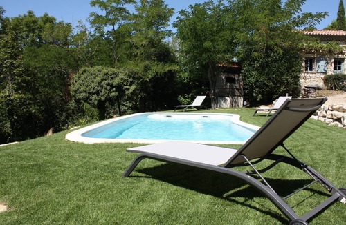 Dieulefit House | Villa with panoramic view and swimming pool within walking distance of town center.
