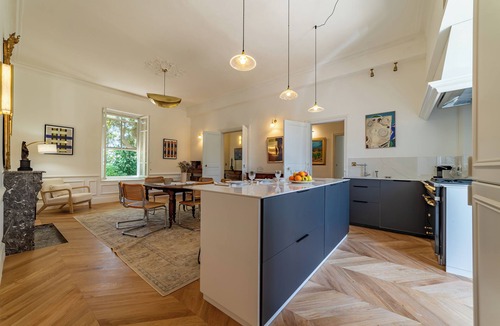 Arles Villa | Villa with swimming pool under the plane trees between Arles, the Alpilles and the Camargue