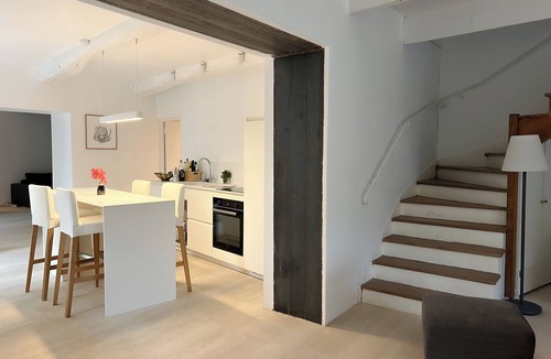 Saint-Didier House | Village house with swimming pool