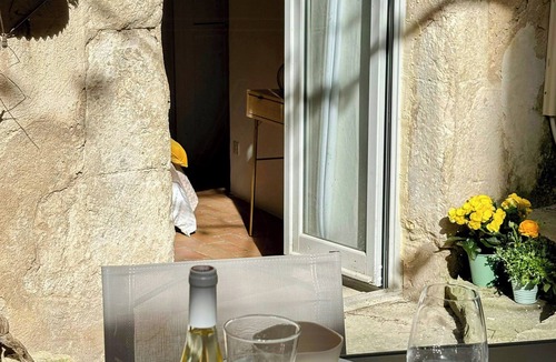 Venasque House | Village house with panoramic view in Venasque