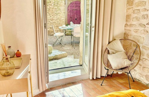Venasque House | Village house with panoramic view in Venasque