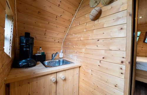 Chassenard Cabin | Village Toue des Demoiselles - Magic cabin 2 people