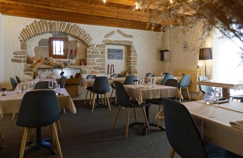 Besancon Hotel | Villla DUO
