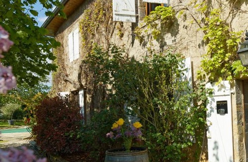 Besancon Hotel | Villla DUO