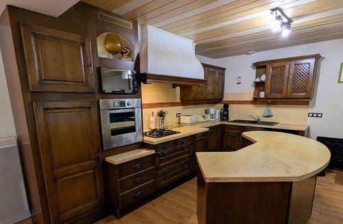 Corravillers Cottage | Vosges Lodge: nature, fireplace, pets allowed