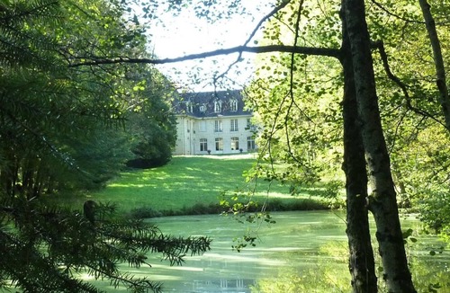 Mont-sous-Vaudrey Apartment | Wake up to a view of the park - a peaceful room in the château
