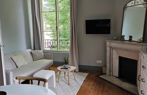 Mont-sous-Vaudrey Apartment | Wake up to a view of the park - a peaceful room in the château