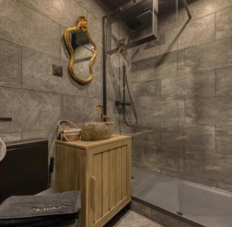 Villemoisson-sur-Orge Apartment | Week-end en amoureux & Jacuzzi Privatif à 30min de Paris
