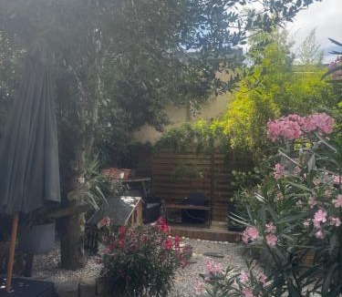 Vitry-sur-Seine Apartment | Welcome Home à 5 Min de Paris en RER