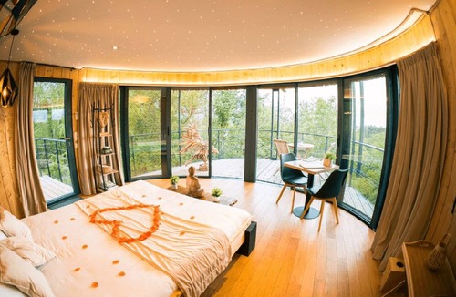 La Cote-Saint-Andre House | Welcome to Domaine des étoiles Unusual accommodations