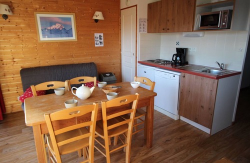 Chamrousse Apartment | Well-equipped apartment near slopes and ESF