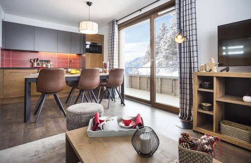 Les Saisies Apartment | Wifi, 200m from shops, swimming pool, terrace, balcony, tv, ski locker, 37m², Les Saisies