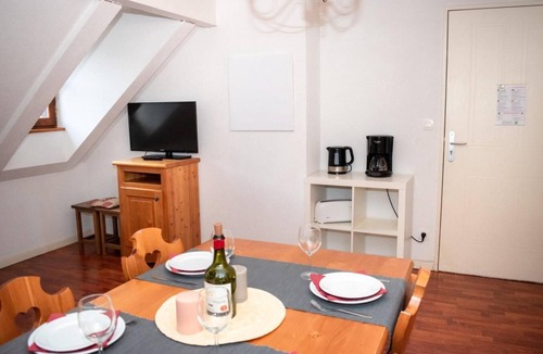 Vignec Apartment | Wifi, 2nd floor, swimming pool, tv, 37m², Saint Lary Soulan