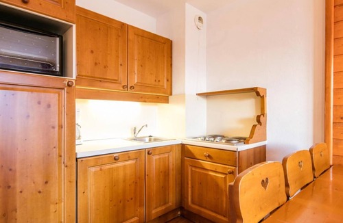 Valfrejus Apartment | Wifi, 300m from resort center, swimming pool, sauna, tv, ski locker, 32-36m², Valfréjus