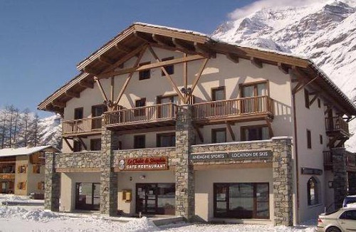 Bessans Apartment | Wifi, 50m from ski slopes, fitness, balcony, tv, ski locker, 50m², Bessans