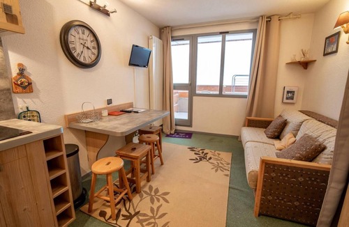 Valfrejus Apartment | Wifi, 70m from ski slopes, 1st floor, tv, ski locker, 19m², Valfréjus