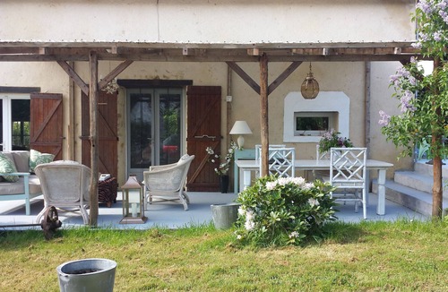 Guipy Other | Wonderful holiday farmhouse with swimming pool and nice lazy terraces