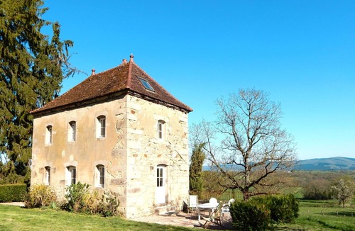 La Grande-Verriere House | Wonderful private villa for 6 people with WIFI, TV, terrace and pets allowed
