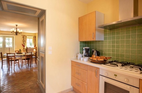 La Tagniere House | Wonderful private villa for 8 guests with WIFI, pool, TV, patio and pets allowed