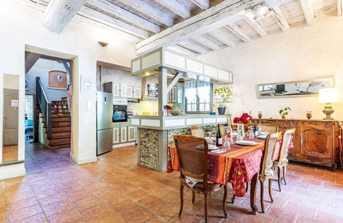 Le Barroux Villa | Wonderful private villa for 8 people with private pool, WIFI, TV and pets allowed
