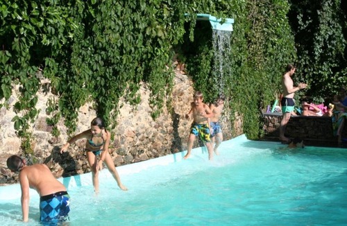 Saint-Constant-Fournoules House | ZEcamping toboggans piscine animaux acceptés locatif 16m2 4 pers