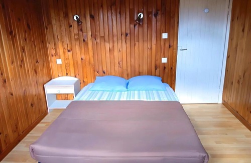Saint-Honore-les-Bains Apartment | ZEcamping 3 étoiles familial avec Piscine et Bar-restaurant