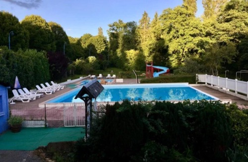 Saint-Honore-les-Bains Apartment | ZEcamping 3 étoiles piscine chauffée toboggans locatif TV 38m2 4 pers
